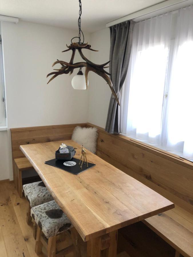 Renovated 3 Rooms Apartment In Ruschein Near Laax Luaran gambar
